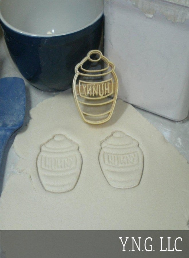 YNGLLC HONEY HUNNY POT WINNIE THE POOH CARTOON MOVIE BOOK COOKIE CUTTER MADE IN USA PR797 - Image 2